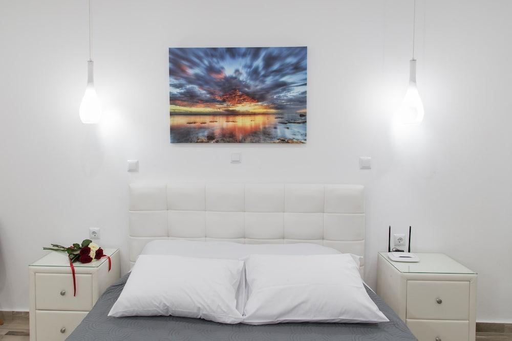 Oasis Suites Fira סנטוריני מראה חיצוני תמונה