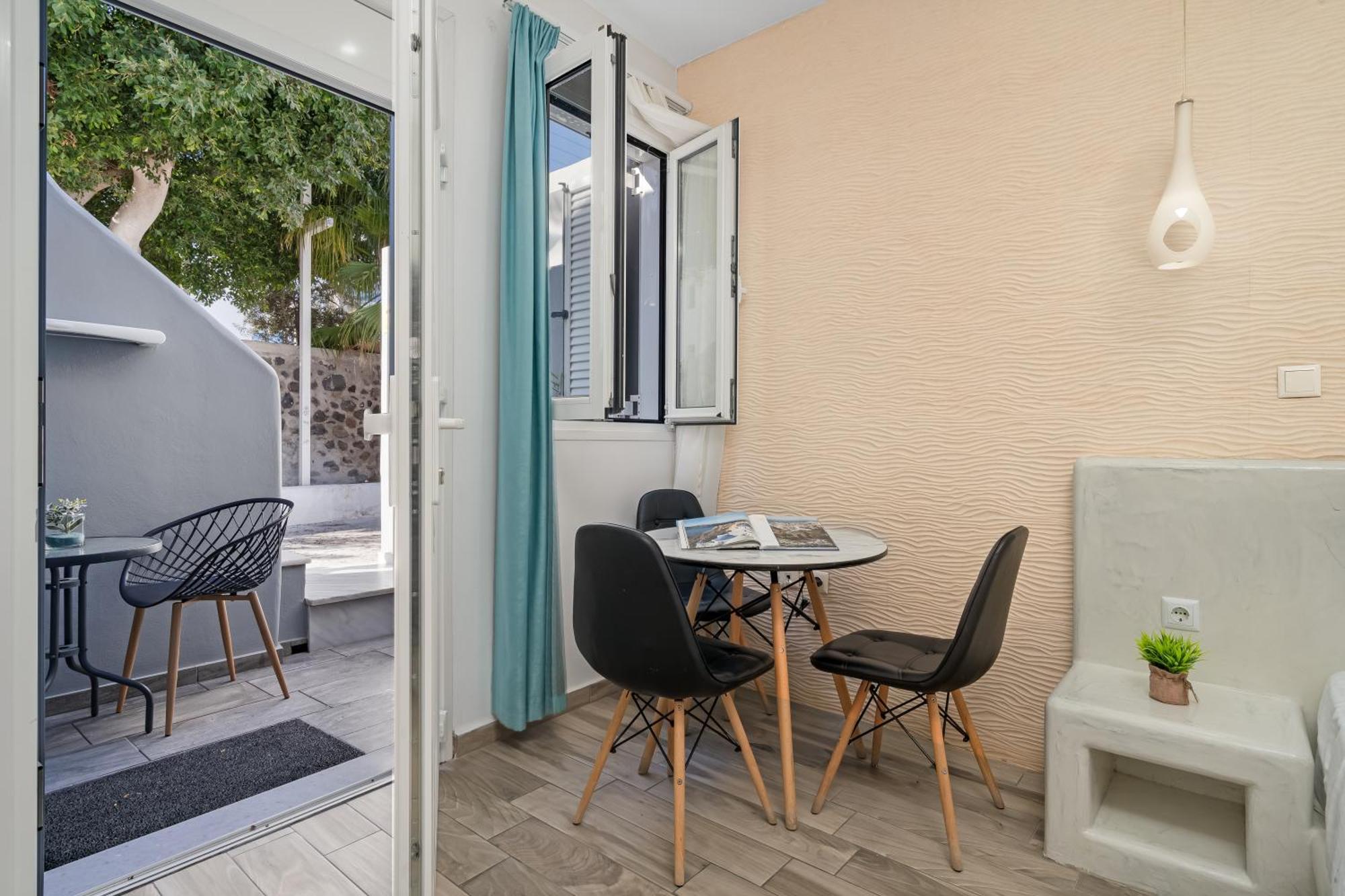 Oasis Suites Fira סנטוריני מראה חיצוני תמונה