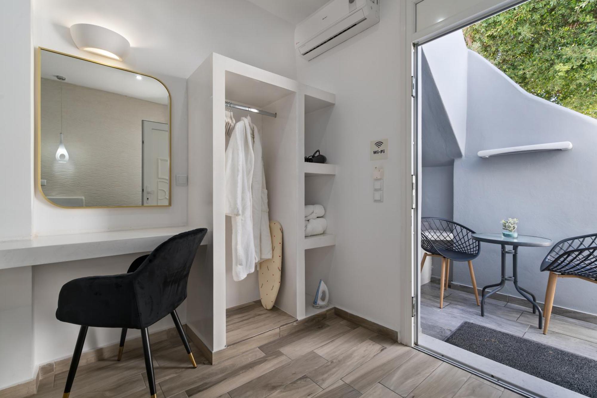 Oasis Suites Fira סנטוריני מראה חיצוני תמונה